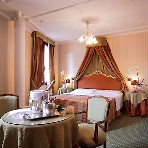 Szálloda Kette, Velence