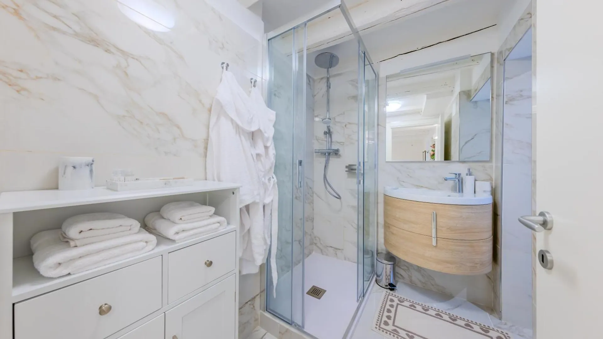 Venetian Home - San Marco Apartment